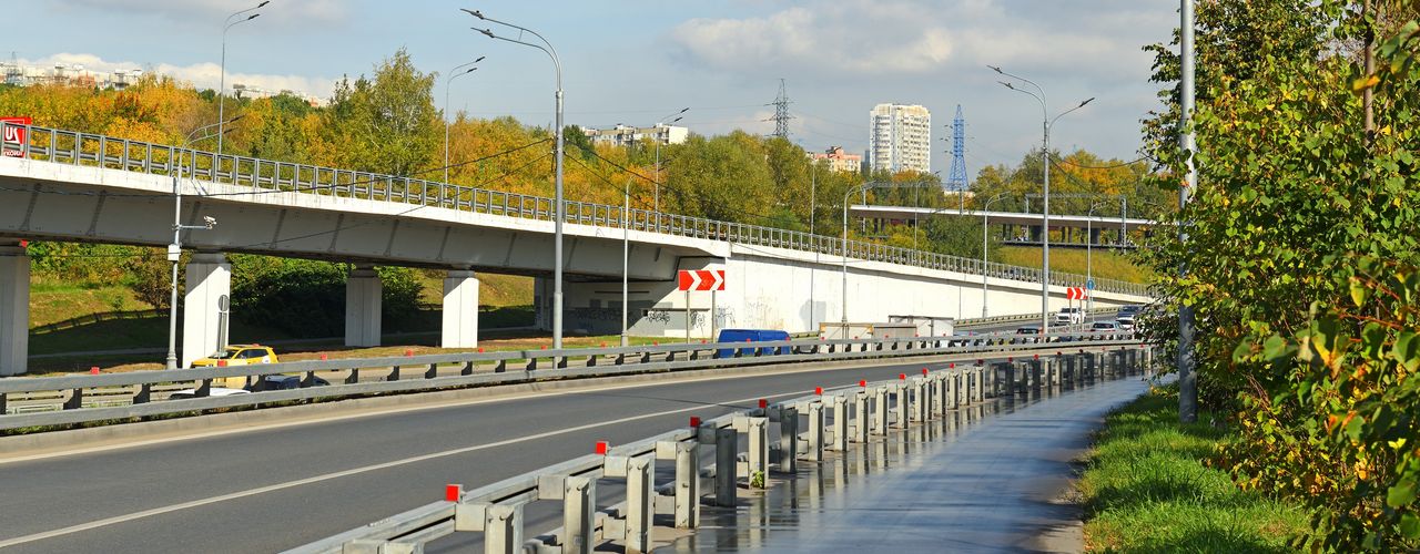 Разметка разделительных дорожных ограждений Разметка разделительных дорожных ограждений