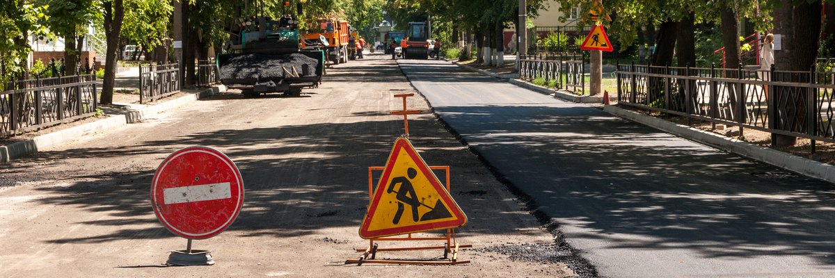 Временные знаки перед ремонтируемым участком дороги